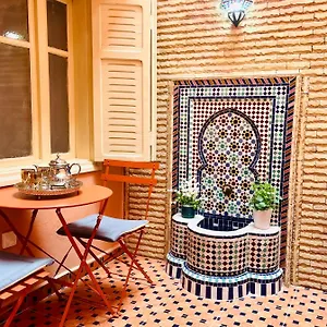 With Ac, Patio And Rooftop Climatise Avec Patio Et Toit Terrasse Appartement